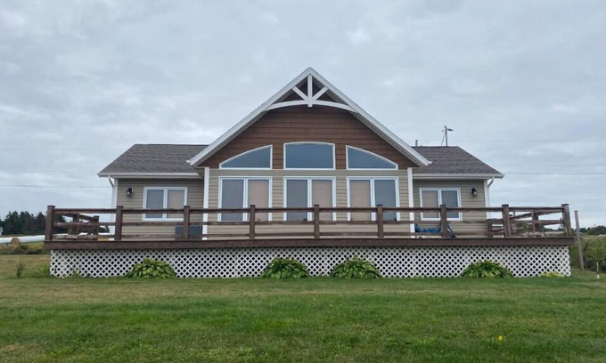 Cavendish House | Beach Tree Cottage in Cavendish