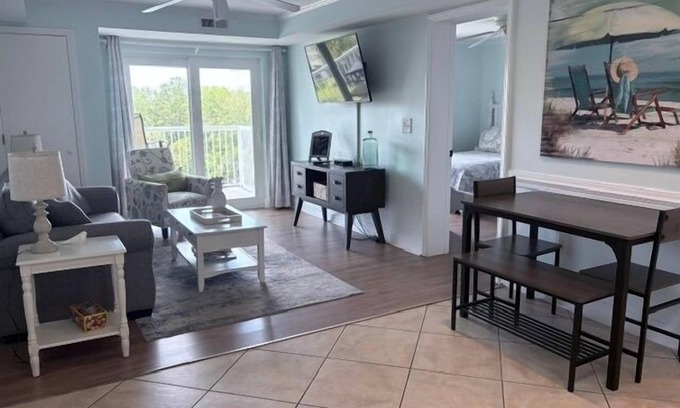 North Litchfield Beach Condo | Charming 1BR Condo in Litchfield with Oceanfront Views