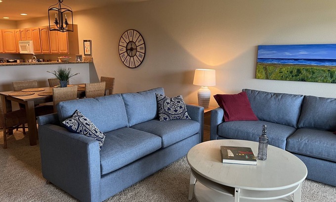 Westport Condo | Beach View Condo in Westport - Guest Rated 10/10 Retreat