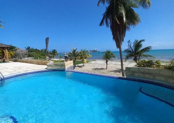 Margarita Island Apartment | Oceanfront Bliss at Beach View Palace with Pool & Hot Tub