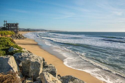 El Granada House | Beach Villa Home: Steps from Beaches, Trails & Dining