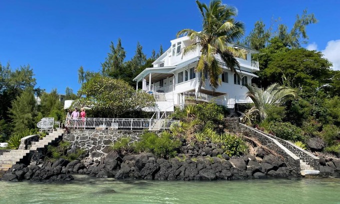 Grand Gaube Villa | Unforgettable Beach Villa Rocca with Private Oceanfront Pool