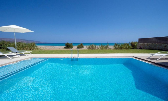 Kamisiana Villa | Idyllic Beach Villas with Oceanfront Views and Pool Access