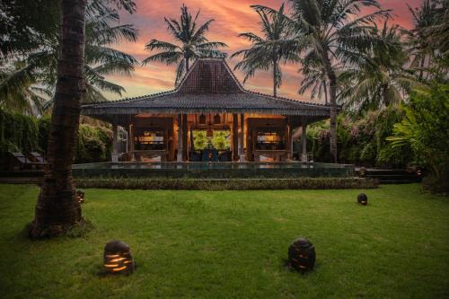 Sigar Penjalin Villa | Beach Villas Lombok: 4-Star Oceanfront Escape with Spa