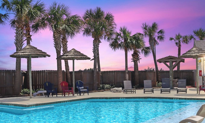 Corpus Christi Apartment | Steps to WhiteCap Beach: Pool, Balcony & Oceanfront Bliss