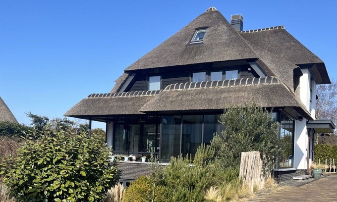 Castricum Apartment | Beach, Wellness and Castricum Station: Duinpoort Urban Escape