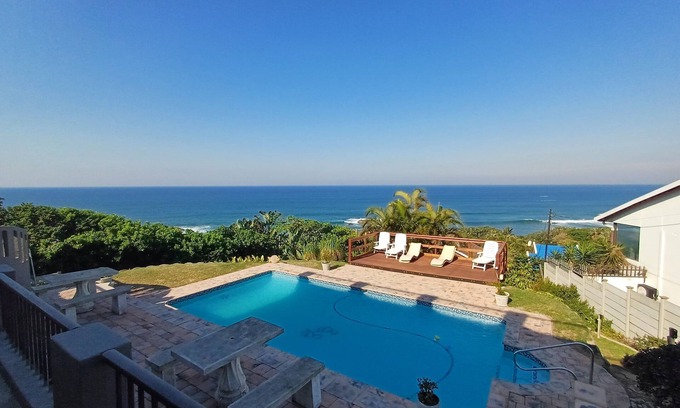 Margate Bed & Breakfast | Beachcomber Bay: Guest House with Ocean Views & Pool