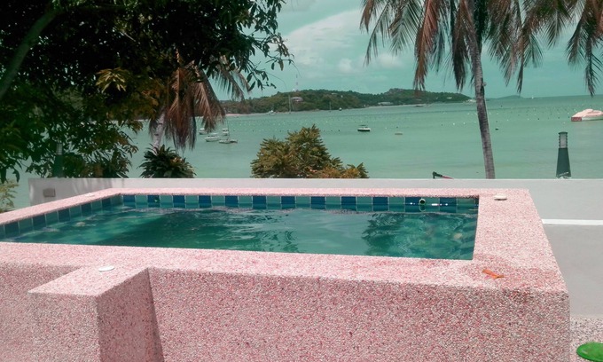 Wichit Apartment | Beachfront 2-Bedroom Apartment with Incredible Seaview