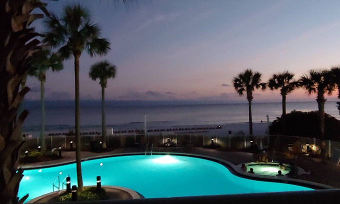 Panama City Beach Condo | Beautiful Beachfront Condo with Ocean View & Pool Access
