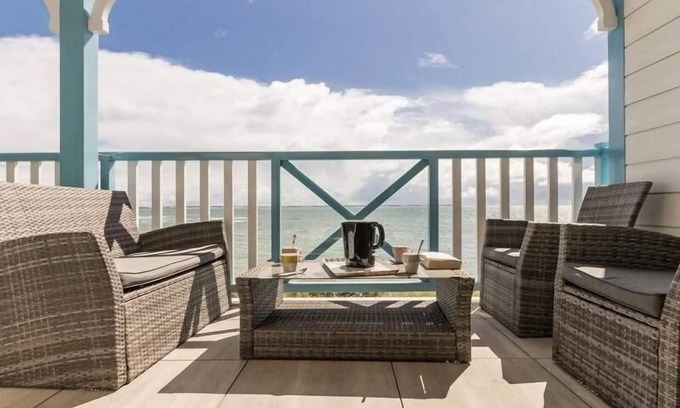 Piriac-sur-Mer Apartment | Pet-Friendly Gite in Piriac-sur-Mer, Rated 10/10!