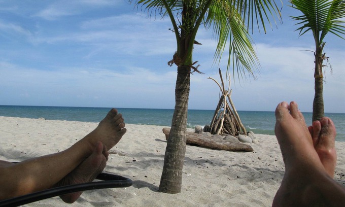 El Higo Apartment | Beachfront Apartment with Breathtaking Ocean View and Spa