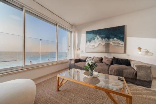 Netanya Apartment | Beachfront Apartment with Spectacular Sea Views & Family Friendly