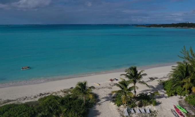 Great Exuma Apartment | Beachfront King Apt on Hoopers Beach - Rated 10/10