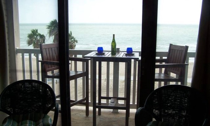 North Beach Condo | Oceanfront Retreat on North Beach with Pool & Breakfast