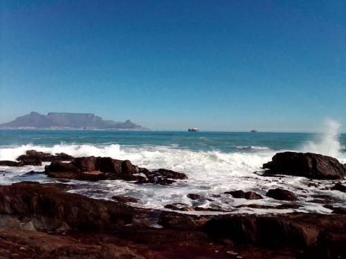 Bloubergstrand Apartment | BEACHFRONT Breeze