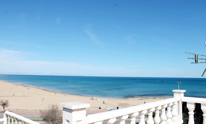 Torrevieja House | Beautiful Beachfront Bungalow in La Mata, Torrevieja