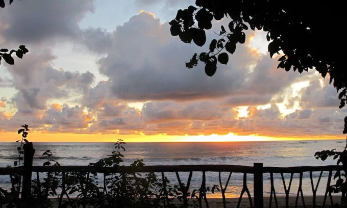 Saladita House | Beachfront Casita with Gardens, Pool & Top-Rated Comfort