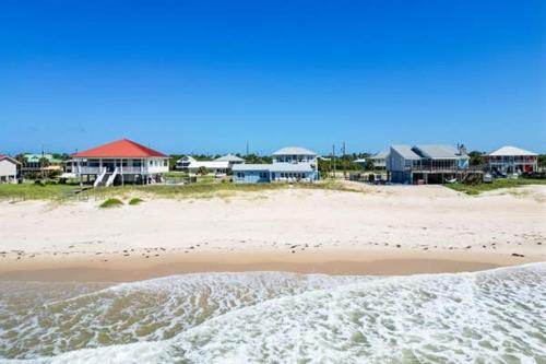 St. George Island House | Beachfront Coastal Cottage St George Island