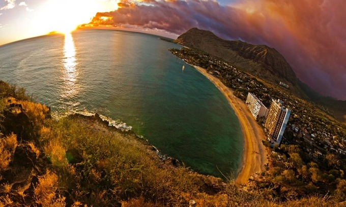 Makaha Condo | Seaside Haven: Beachfront Condo on Oahu's Hidden Gem