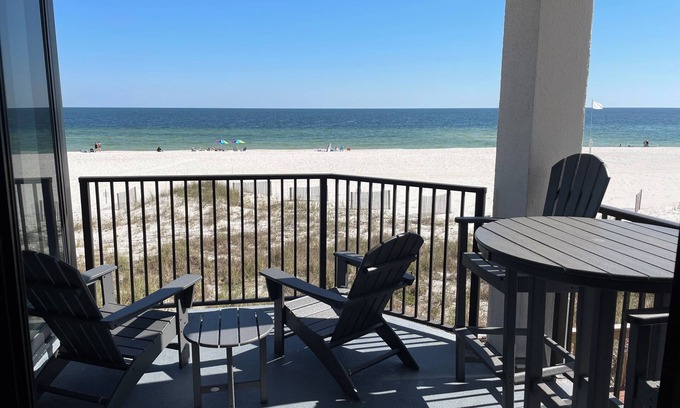 Orange Beach East Condo | Beachside Retreat: Updated Condo Steps from the Sand!