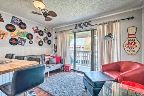 North Beach Apartment | Beachfront Corpus Christi Condo with Pool and Arcade Fun!