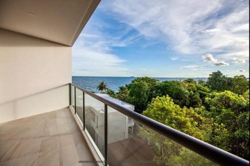 Mae Pim Apartment | Oceanfront Seaview Suites: Beach Bliss in Mae Phim