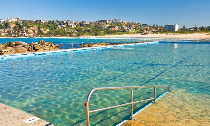 Freshwater Apartment | Beachfront Executive Luxury at Freshwater