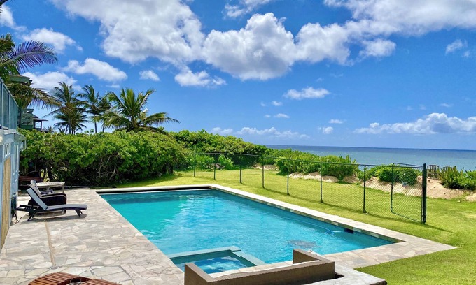 Pupukea House | Oceanfront Five Bedroom Home with Pool at Sunset Beach