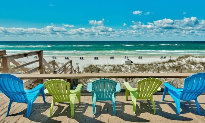Clipper Cove House | Beachfront Retreat with FREE Beach Service & Kitchen Access