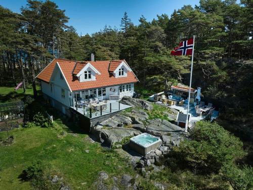 Hvaler House | Beachfront Gem With Outdoor Kitchen In Hvaler