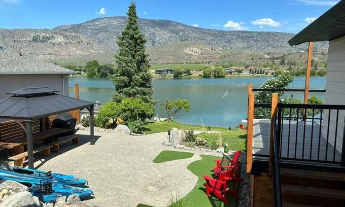 Okanagan-Similkameen House | Idyllic Beachfront Retreat at Tucelnuit Lake, Oliver BC