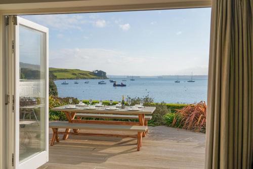 St. Mawes House | Beachfront Retreat with Breathtaking Ocean Views