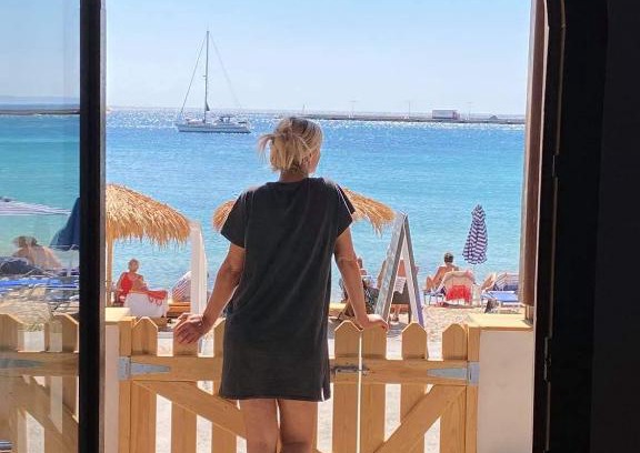 Pythagorion House | Oceanfront Beach House in Pythagorion - Rated 9.7/10