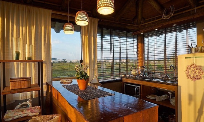 Barra de Ibiraquera House | Beachfront House with Hot Tub & Large Outdoor Patio