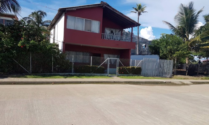 Necocli House | Beachfront Retreat in Necoclí with Spa & Pet-Friendly Options