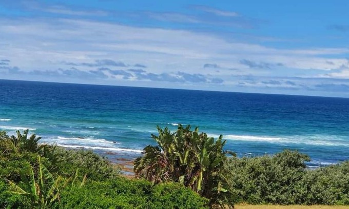 Winterstrand House | Oceanfront Beachfront Inn with Private Pool and Breakfast