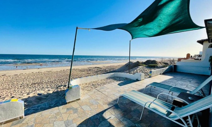 Las Conchas House | Beachfront Jasibe House with Private Beach & Ocean Views