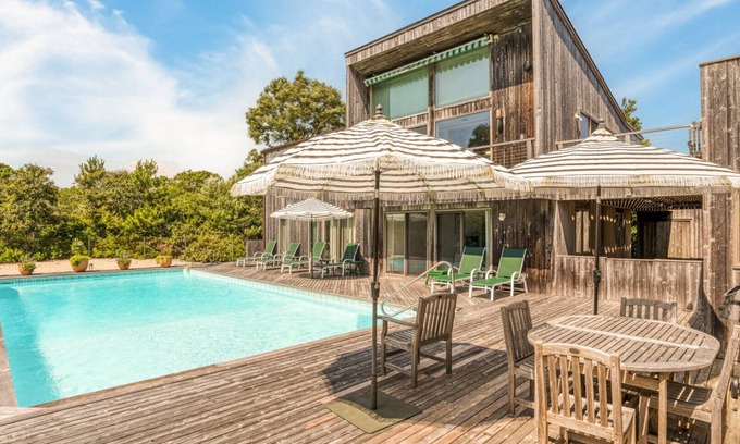 Beach Hampton House | Seaside Retreat with Pool, Pet Friendly & Perfect Location
