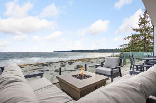 Black Creek Apartment | Oceanfront Beach House Suite #19 - Rated 9/10 by Guests