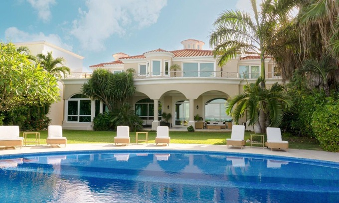 Zona Hotelera Villa | Beachfront Paradise at Villa Bianca Cancun: 10/10 Rating