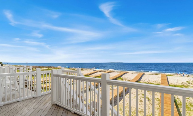 Port St. Joe House | Beachfront Mojo- Brand New Gulf Front Town-home!