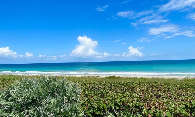 Hutchinson Island South Villa | Unforgettable Beachfront Retreat with Ocean Views & Pool