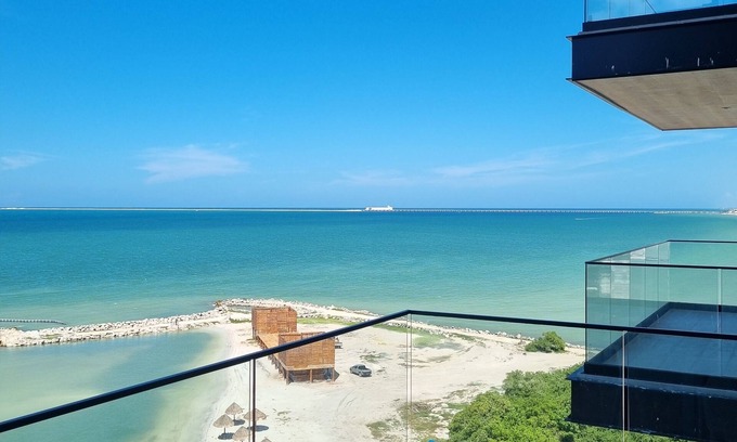 Yucatan Peninsula Apartment | Beachfront Oceanview Luxury Apartment (sleeps up to 8) Yucalpeten Resort Marina.