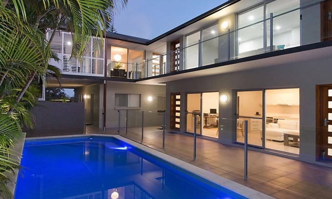 Kingscliff Apartment | Beachfront On Marine – Perfect Family Getaway with Pool