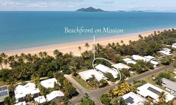 Mission Beach House | Beachfront on Mission - Oceanview Pool Retreat Awaits