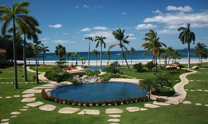 Playa Flamingo Villa | Discover Beachfront Palms Villa with Pool & Spa Amenities