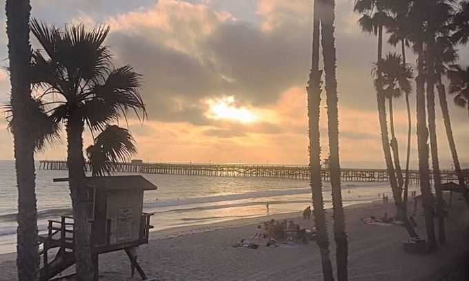 Port Hueneme Condo | Beachfront Paradise: Steps to the Ocean with Heated Pool