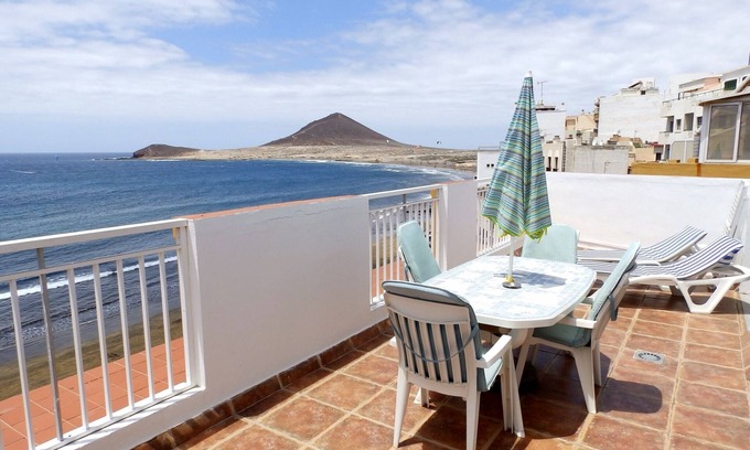 El Medano Apartment | Beachfront Penthouse with Terrace & Ocean Views in El Medano