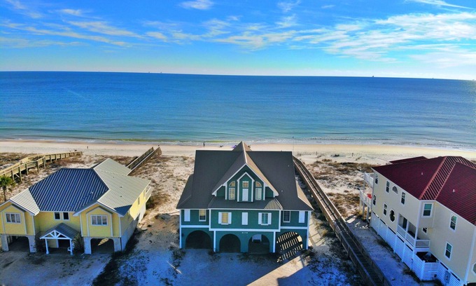 Morgantown House | Beachfront Bliss in Morgantown - Pools & Tennis Await!