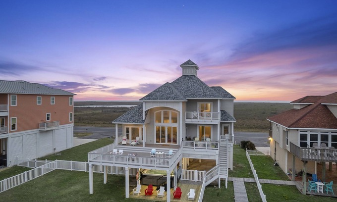 Miramar House | Beachfront Escape with Private Swim Spa & Pet Friendly Stays